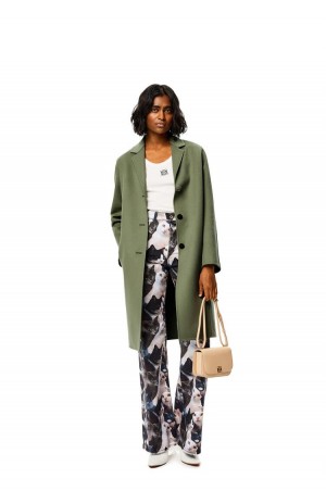 Abrigos Loewe Anagram coat in wool and cashmere Mujer Sage | 168URZEIV