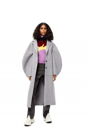 Abrigos Loewe Circular sleeve belted coat in wool and cashmere Mujer Gris | 759TZPXDE