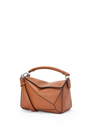 Bolsa De Hombro Loewe Small Puzzle bag in classic calfskin Mujer Tan | 249DKGRUB