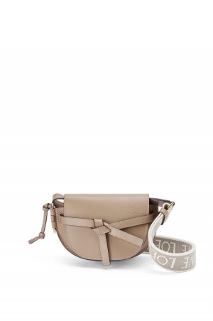 Bolsas Hombro Loewe Mini Gate Dual bag in soft calfskin and jacquard Mujer Sand | 267TLRNUX