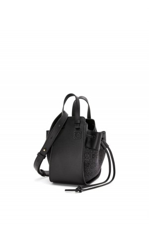 Bolsas Hombro Loewe Mini Hammock drawstring bag in Anagram jacquard and calfskin Mujer Negras | 107WNREBK