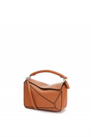 Bolsas Hombro Loewe Mini Puzzle bag in classic calfskin Mujer Tan | 092WZKYVE