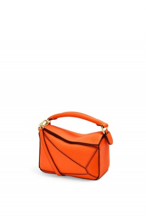 Bolsas Hombro Loewe Mini Puzzle bag in classic calfskin Mujer Naranjas | 783ZRBSVX