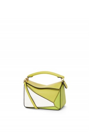 Bolsas Hombro Loewe Mini Puzzle bag in classic calfskin Mujer Amarillo Blancas | 134ZALPUN