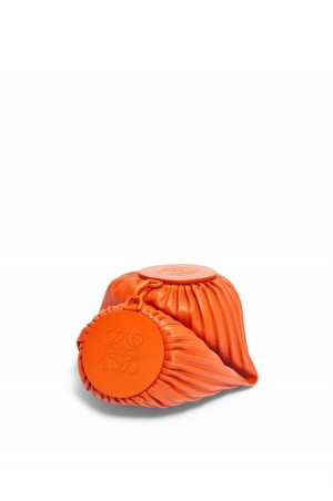 Bolso Pequeño Loewe Bracelet pouch in pleated nappa Mujer Naranjas | 478AUEZNF