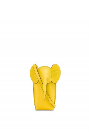 Bolso Pequeño Loewe Elephant Pocket in classic calfskin Hombre Amarillo | 193VNTMKU