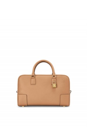 Bolso Tote Loewe Amazona 28 bag in nappa calfskin Mujer Warm Desert | 350YLBFAC