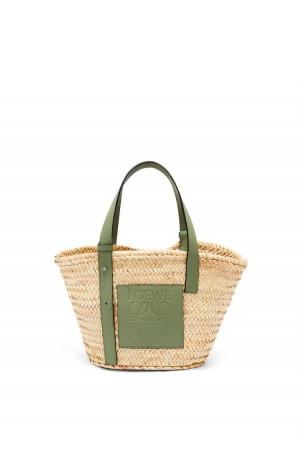 Bolso Tote Loewe Basket bag in palm leaf and calfskin Mujer Natural / Rosemary | 916GQMYJI