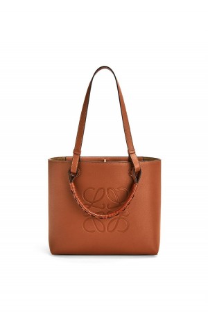 Bolso Tote Loewe Small Anagram Tote bag in classic calfskin Mujer Tan | 081GREUPT