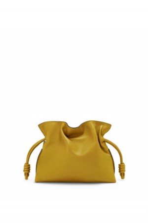 Bolsos Mini Loewe Mini Flamenco clutch in nappa calfskin Mujer Ochre | 489YNCEPW