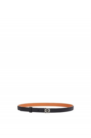 Cinturones Loewe Anagram belt in pebble grain calfskin Mujer Negras | 184AHBIJM