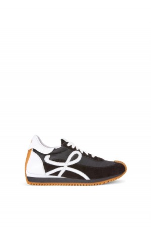 Zapatillas Loewe Flow runner in nylon and suede Hombre Negras Blancas | 257LFVKNJ