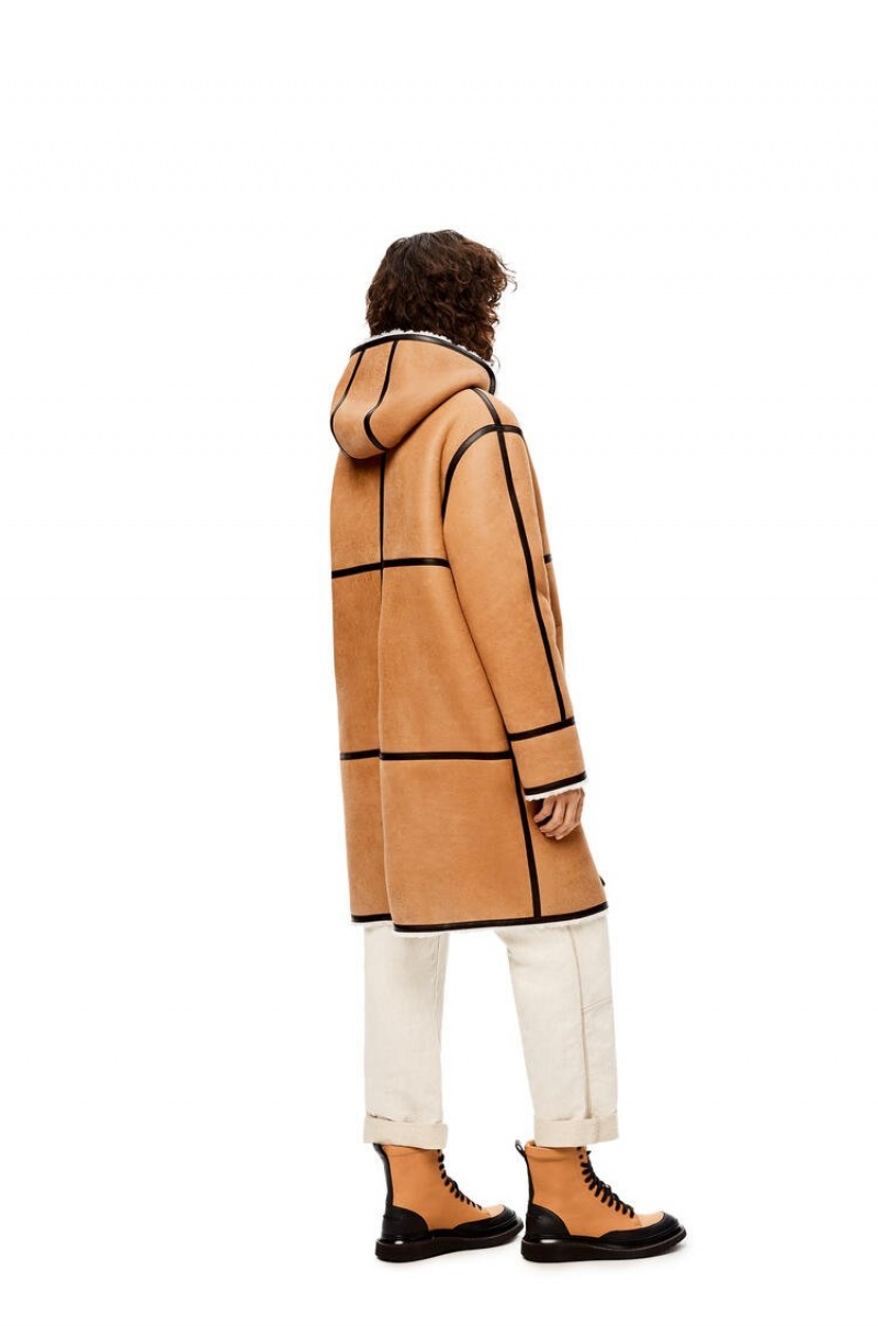 Abrigos Loewe Encapuchado coat in shearling Mujer Beige Marrones Oscuro | 928KVGJMY