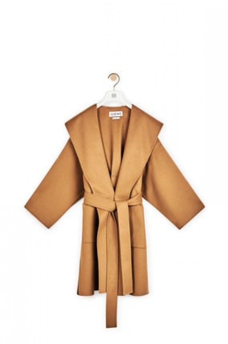 Abrigos Loewe Encapuchado coat in wool and cashemere Mujer Camel | 710CNIBFZ