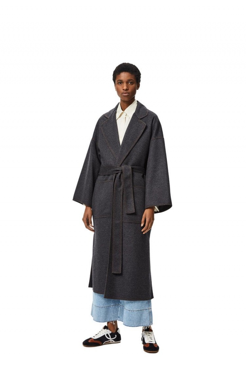 Abrigos Loewe Oversize belted coat in cashmere and silk Mujer Gris | 902LBSITK