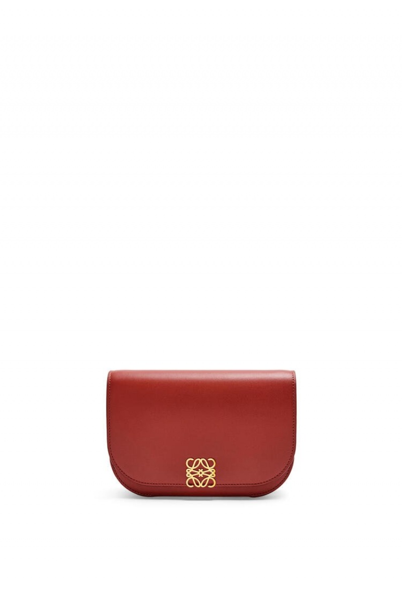 Bolsa De Hombro Loewe Goya Accordion clutch in silk calfskin Mujer Rojas Oscuro | 721DPOWMK