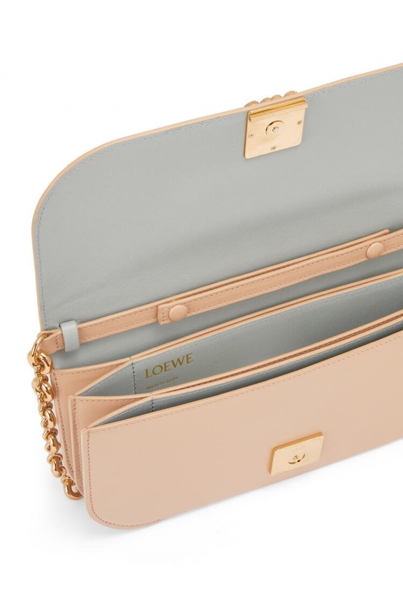 Bolsa De Hombro Loewe Goya Long Chain Clutch in silk calfskin Mujer Nude | 910FDZQWP