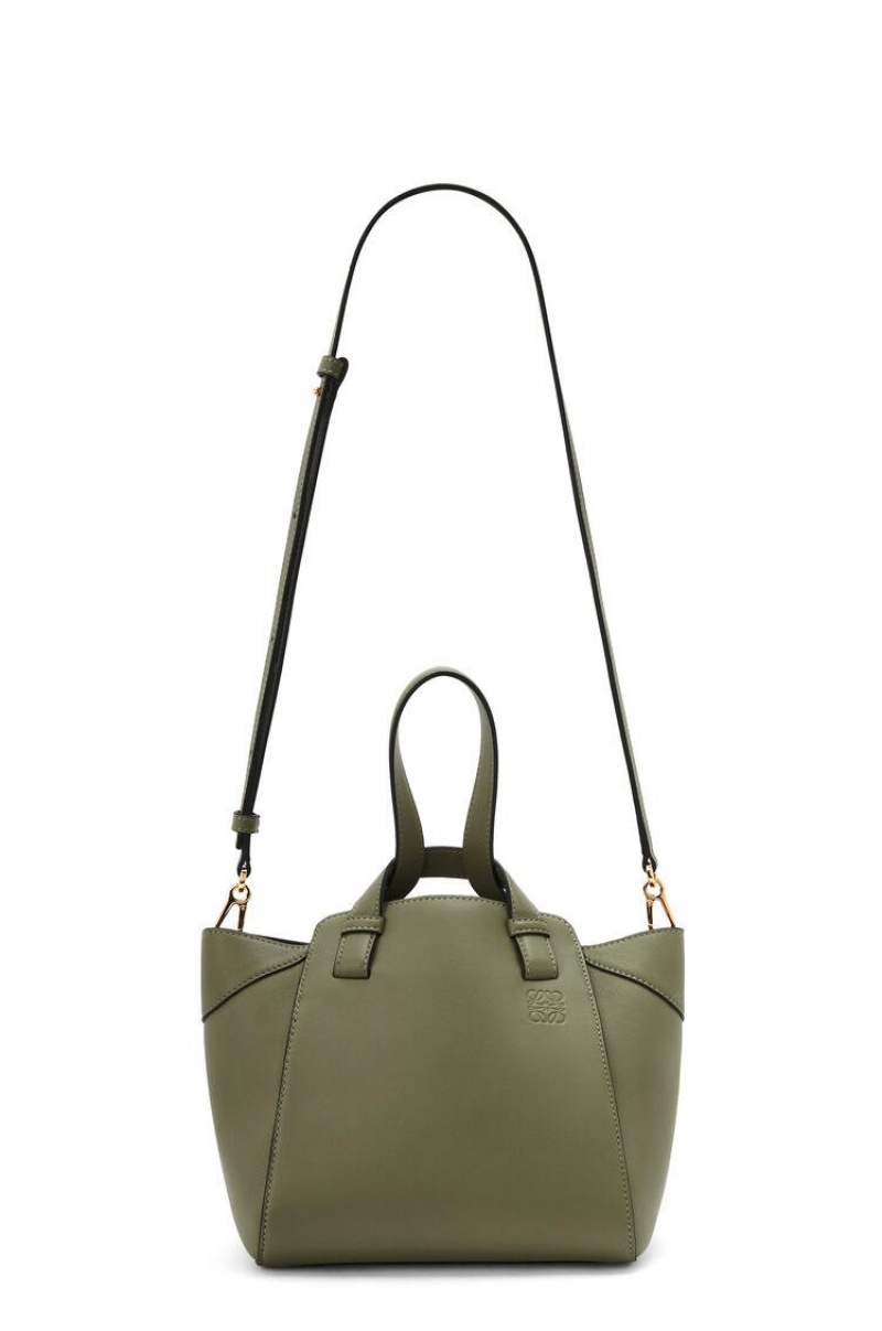 Bolsa De Hombro Loewe Hammock Nugget bag in nappa calfskin Mujer Verde | 265IBVDQN