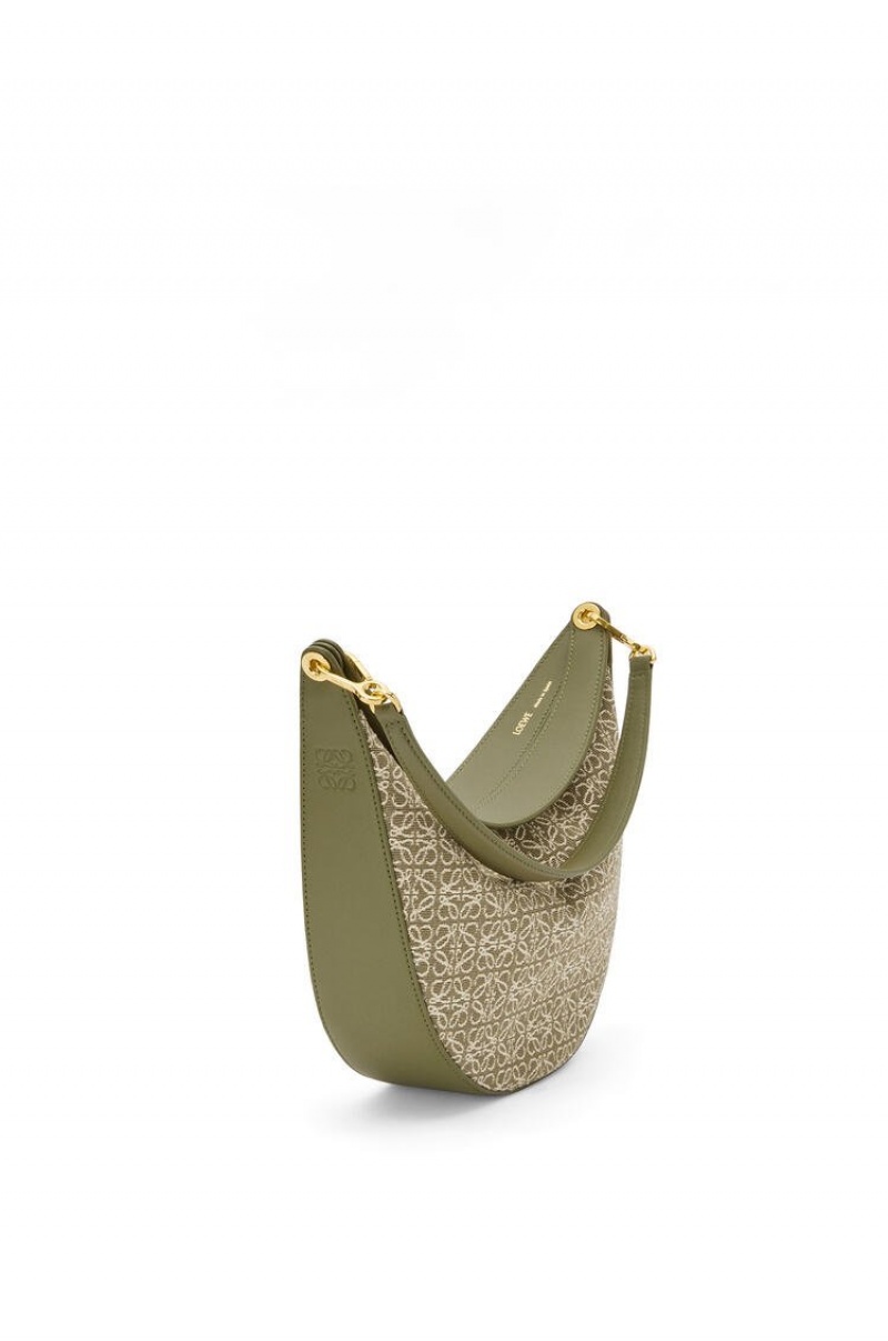 Bolsa De Hombro Loewe LOEWE Luna bag in Anagram jacquard and classic calfskin Mujer Verde Verde | 915WRXMUB