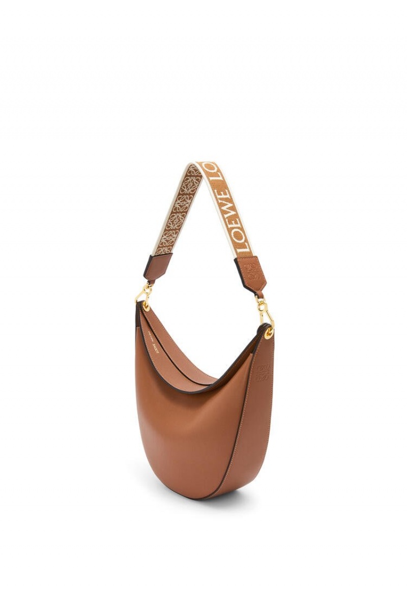 Bolsa De Hombro Loewe LOEWE Luna bag in satin calfskin and jacquard Mujer Pecan | 936TBIKJE