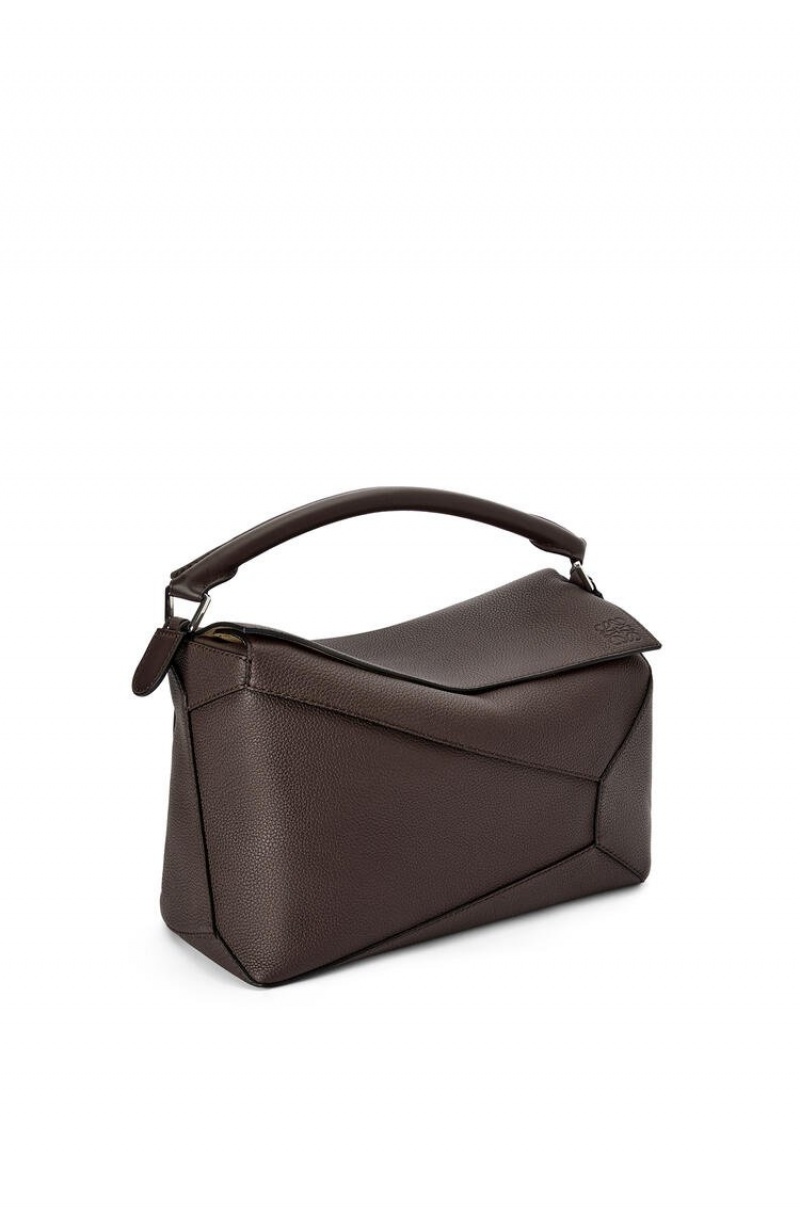 Bolsa De Hombro Loewe Large Puzzle Edge bag in grained calfskin Hombre Chocolate | 290LYRDIZ