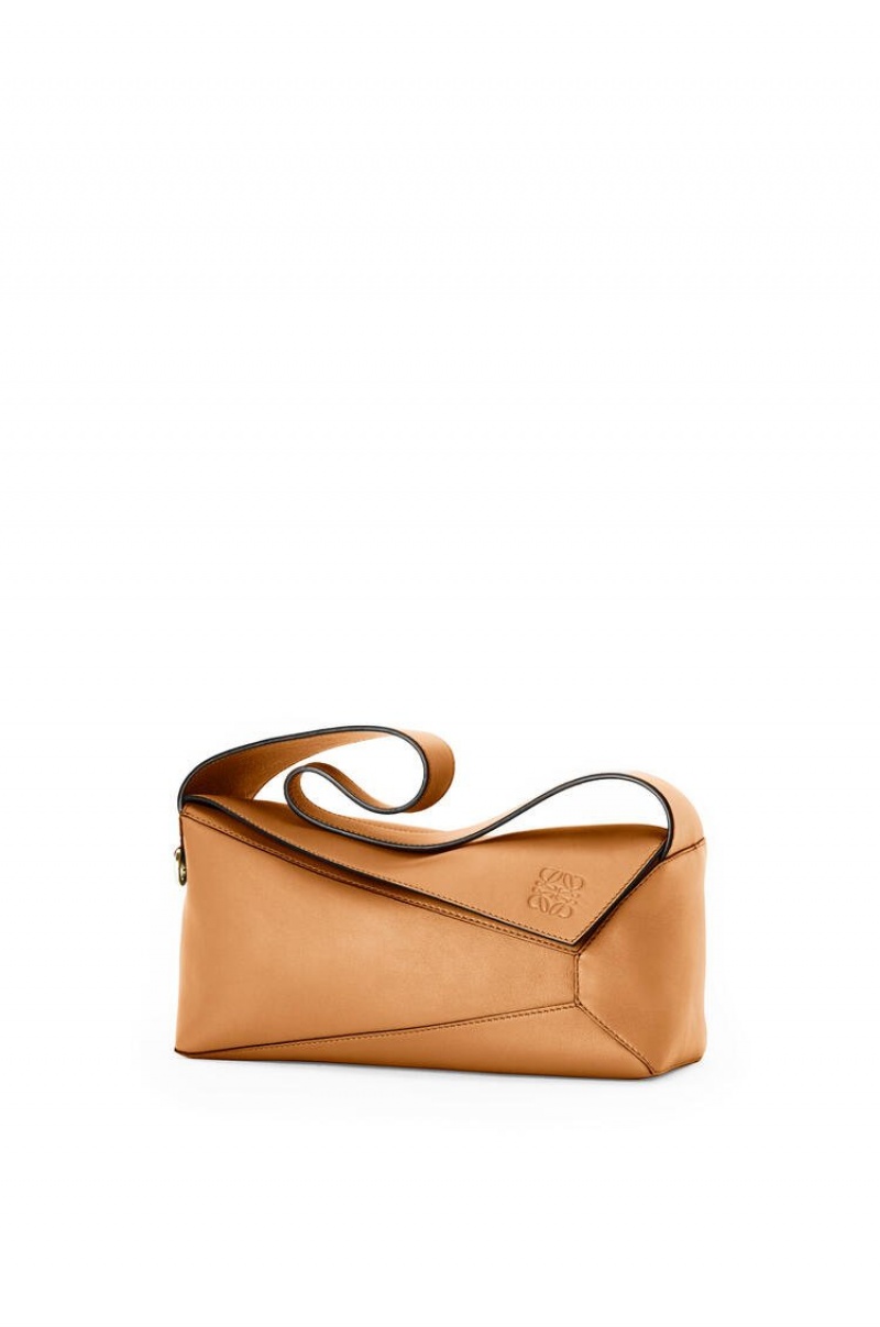 Bolsa De Hombro Loewe Puzzle Hobo bag in nappa calfskin Mujer Warm Desert | 763SADIEH