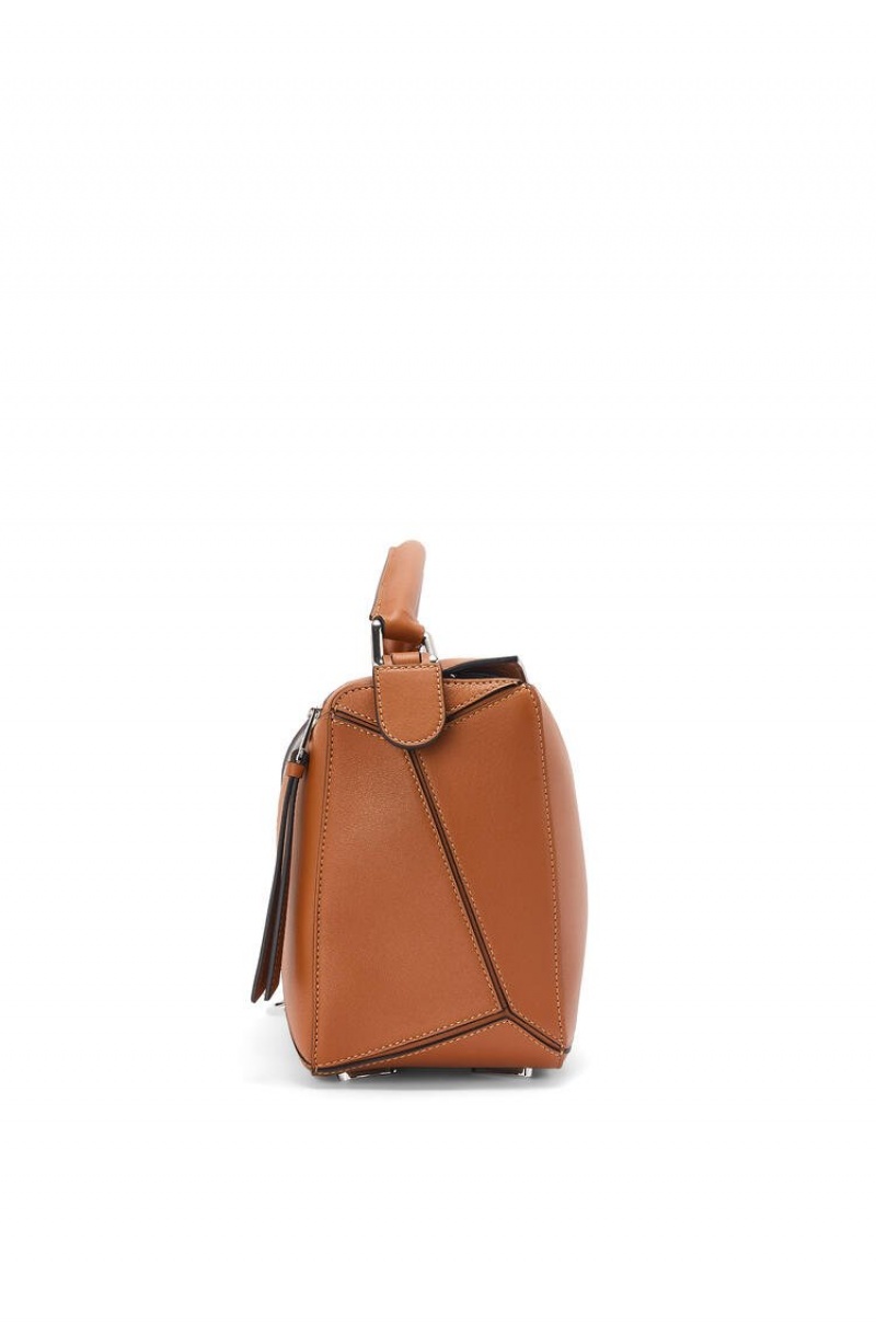 Bolsa De Hombro Loewe Puzzle bag in classic calfskin Mujer Tan | 945HRGBJO