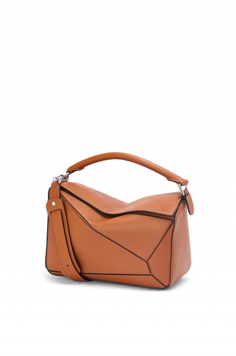 Bolsa De Hombro Loewe Puzzle bag in classic calfskin Mujer Tan | 945HRGBJO