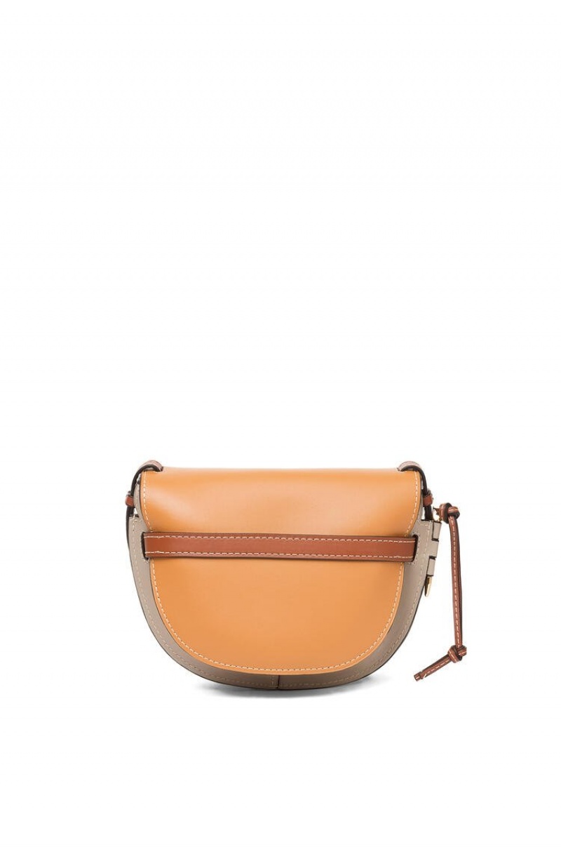 Bolsa De Hombro Loewe Small Gate bag in soft calfskin Mujer Gris Claro | 350WXPDLF