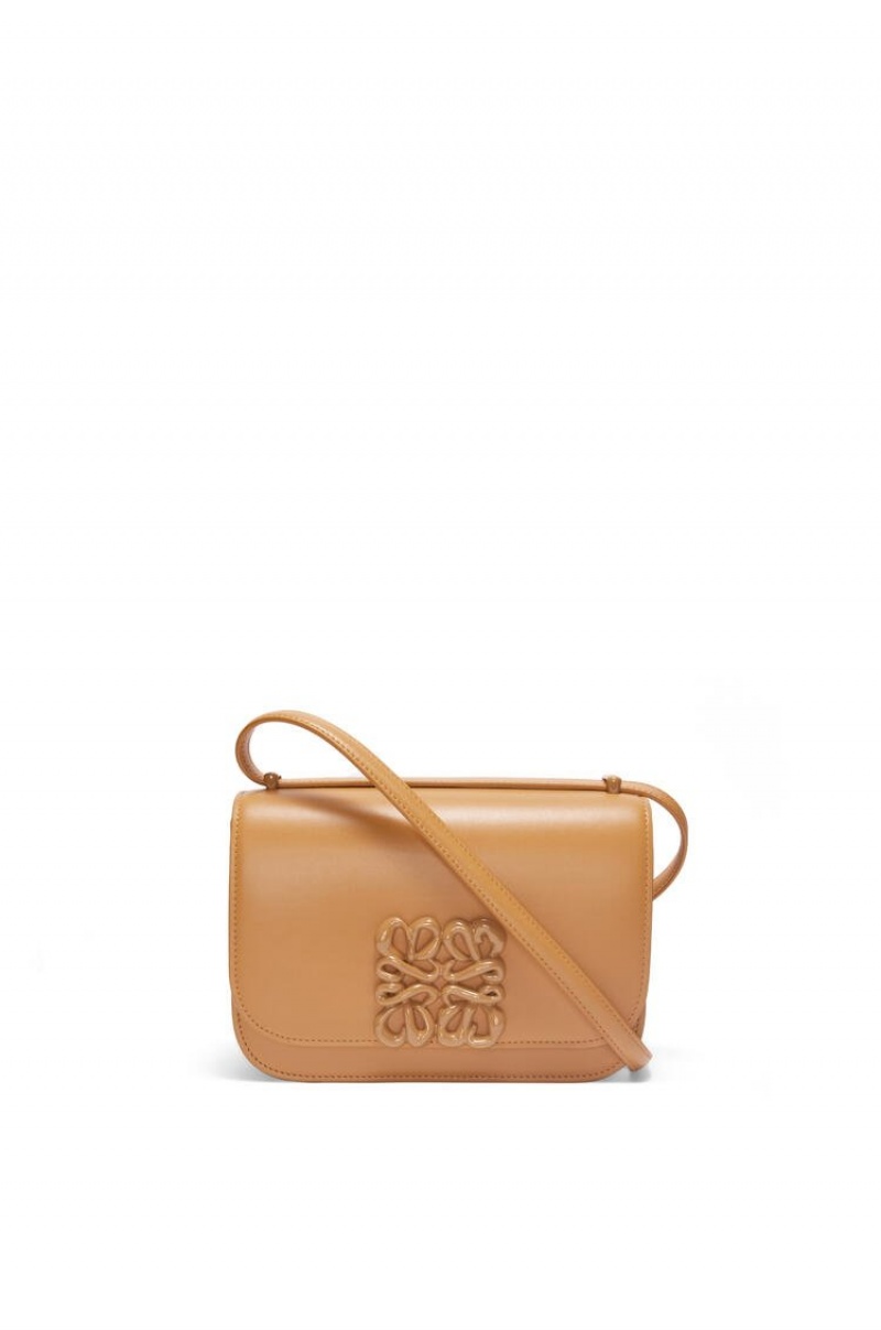 Bolsa De Hombro Loewe Small Goya bag in silk calfskin Mujer Warm Desert | 078LMZIJU