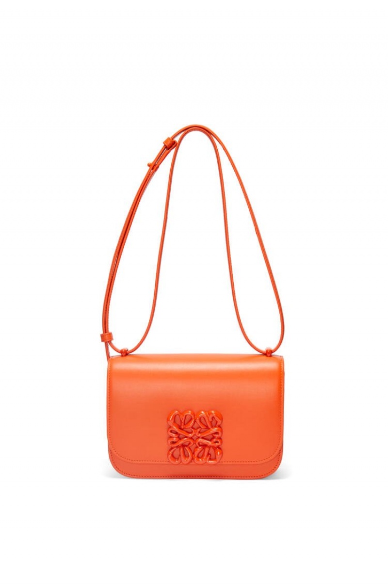 Bolsa De Hombro Loewe Small Goya bag in silk calfskin Mujer Naranjas | 789PSNLEI