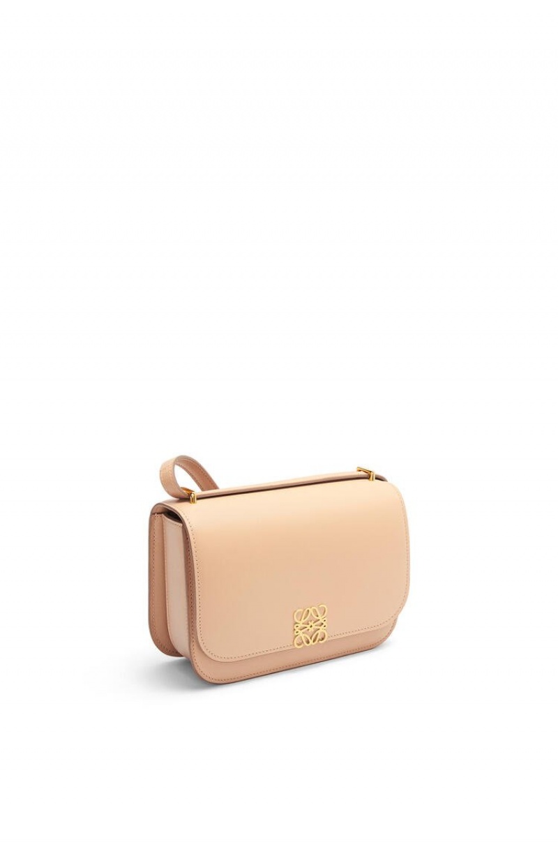 Bolsa De Hombro Loewe Small Goya bag in silk calfskin Mujer Nude | 735HMEURO