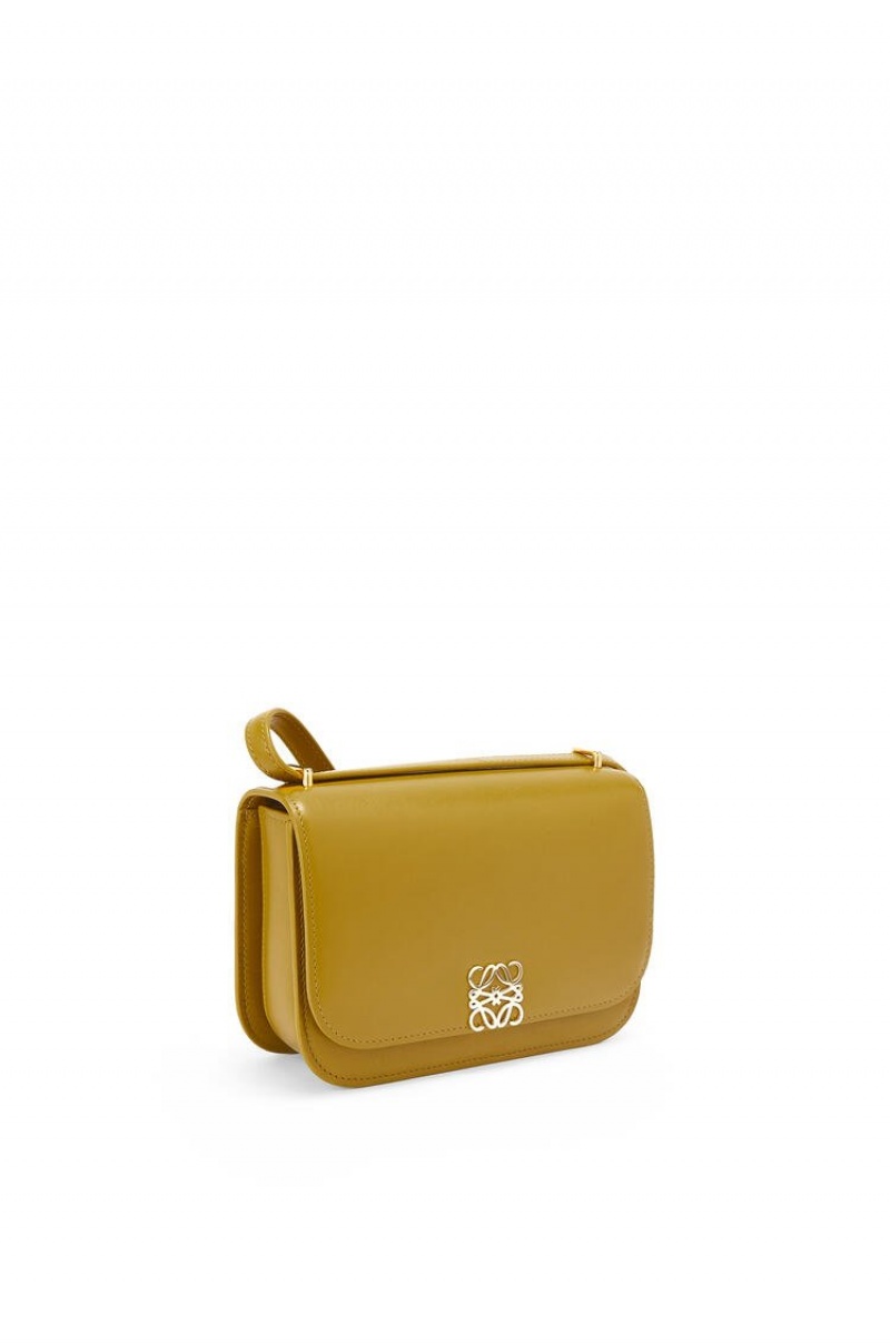 Bolsa De Hombro Loewe Small Goya bag in silk calfskin Mujer Ochre | 265FJWBPE