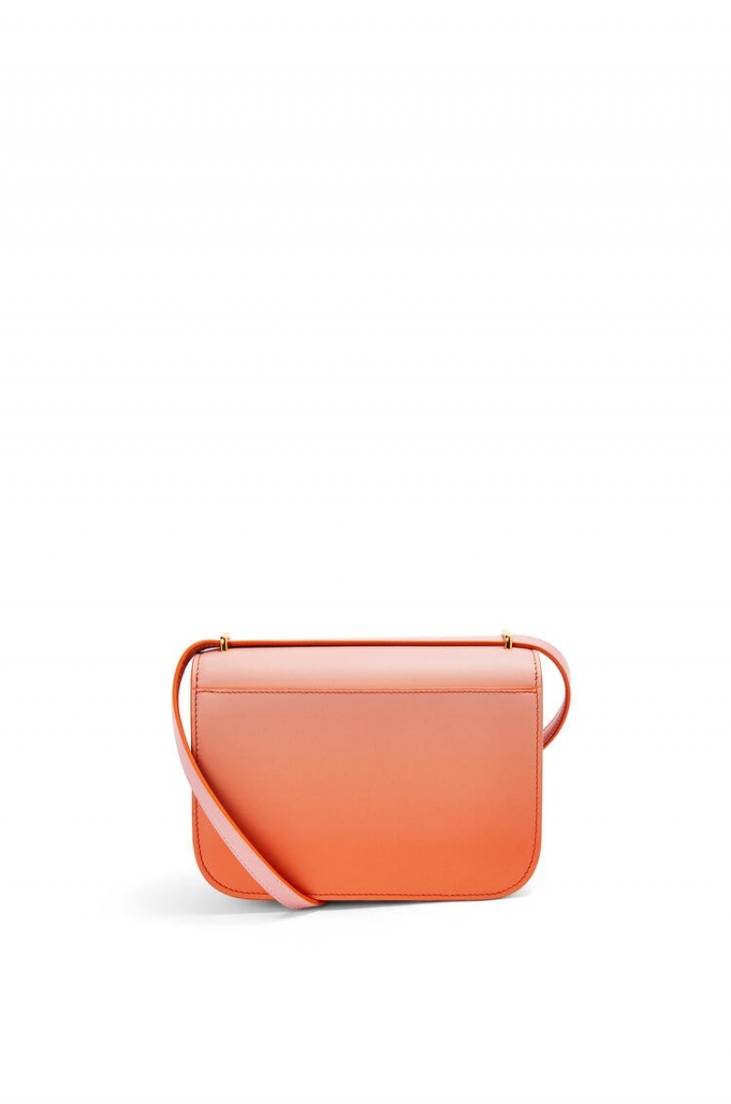 Bolsa De Hombro Loewe Small Goya bag in degrade silk calfskin Mujer Coral Oscuro | 201HGEXDY