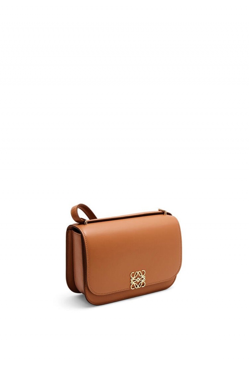 Bolsa De Hombro Loewe Small Goya bag in silk calfskin Mujer Tan | 591FTUGXO