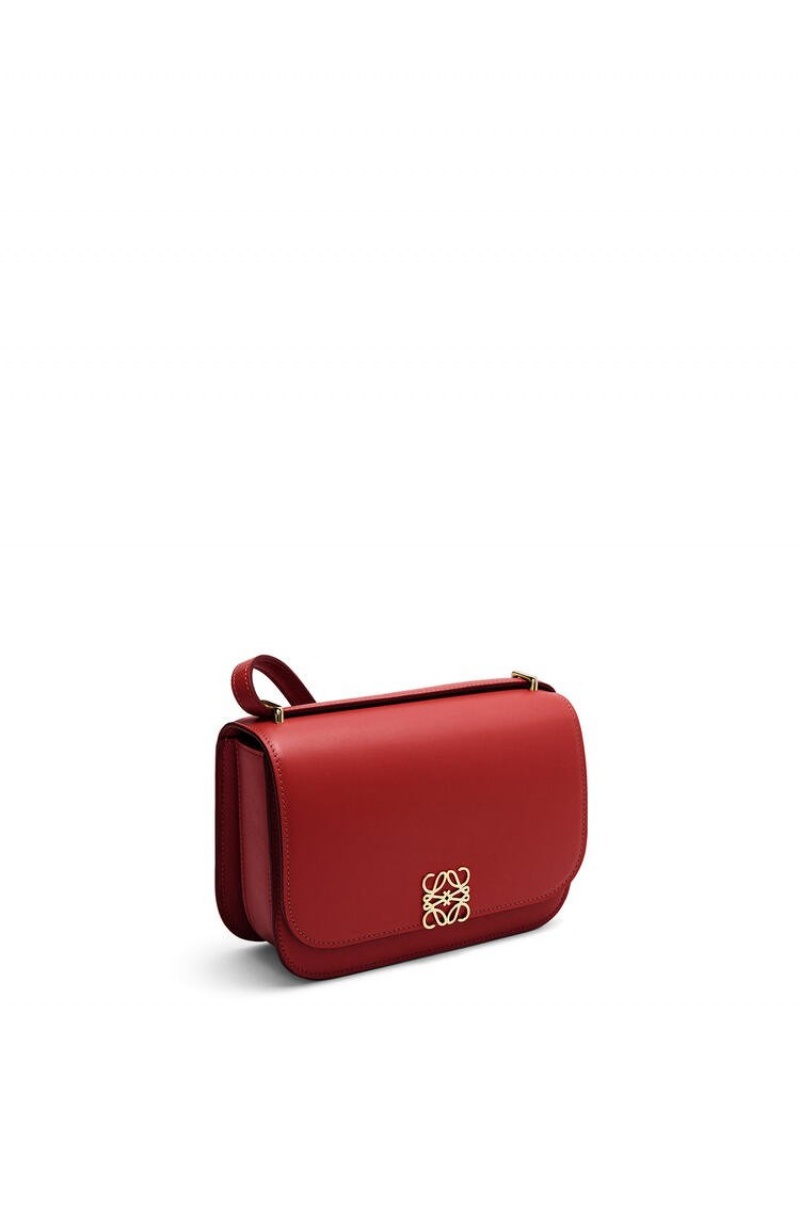 Bolsa De Hombro Loewe Small Goya bag in silk calfskin Mujer Rojas Oscuro | 126AZNMVL