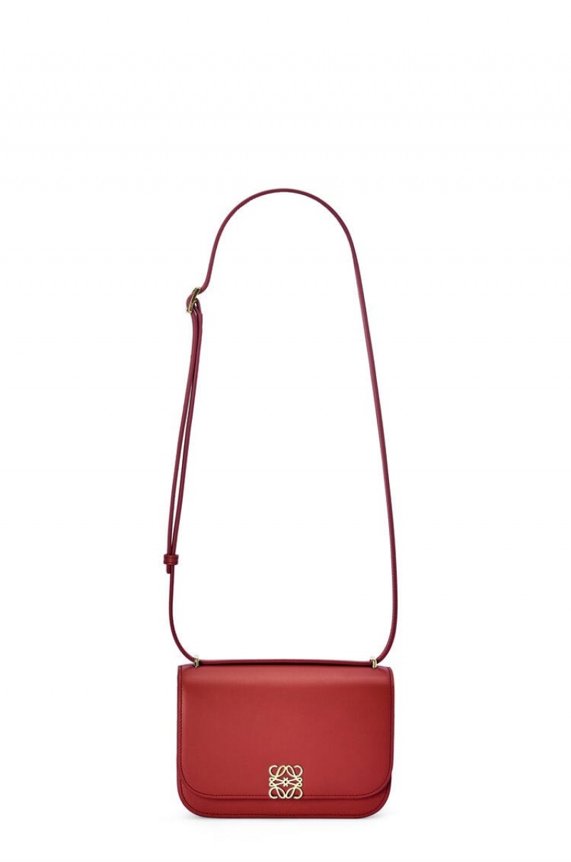 Bolsa De Hombro Loewe Small Goya bag in silk calfskin Mujer Rojas Oscuro | 126AZNMVL