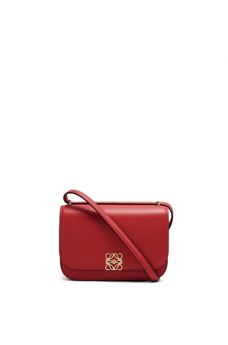 Bolsa De Hombro Loewe Small Goya bag in silk calfskin Mujer Rojas Oscuro | 126AZNMVL