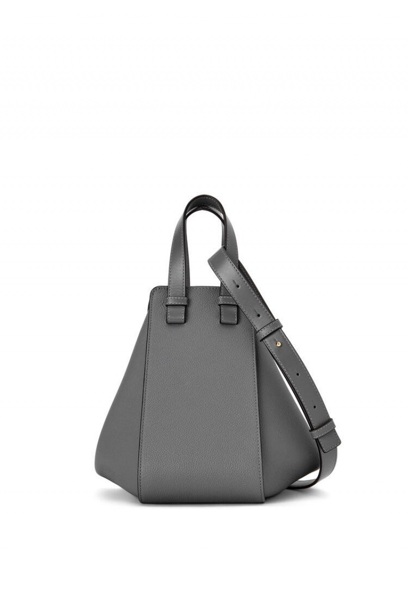 Bolsa De Hombro Loewe Small Hammock bag in soft grained calfskin Mujer Gris | 098TRXBAK