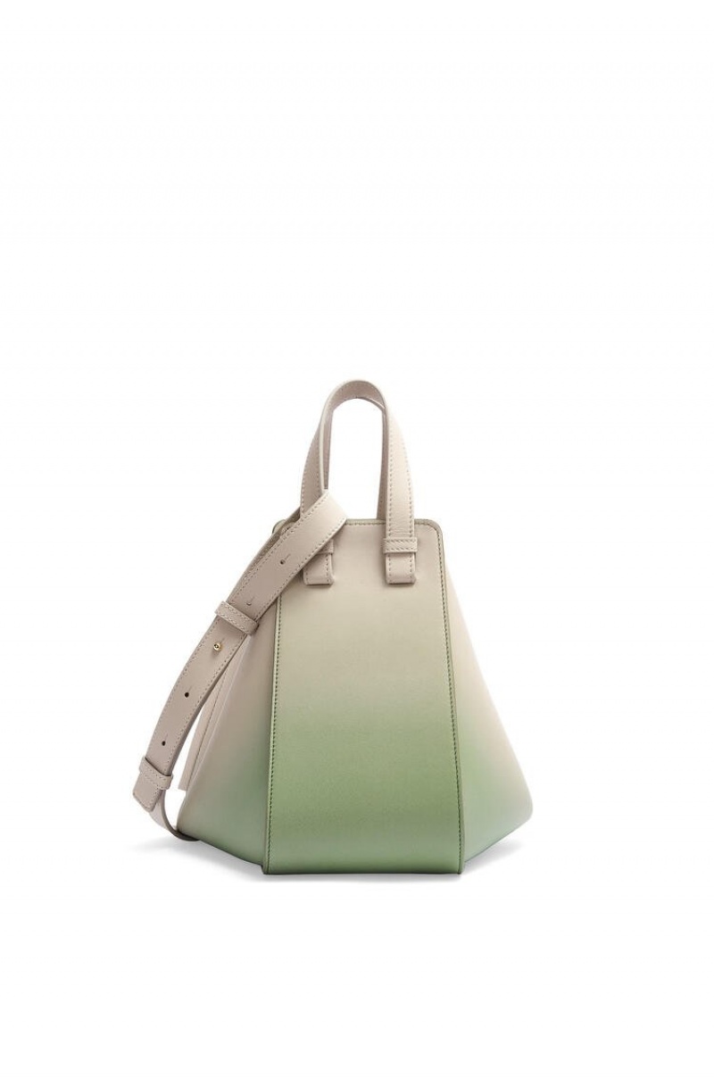 Bolsa De Hombro Loewe Small Hammock bag in degrade nappa calfskin Mujer Verde Menta | 324ZTFVWA