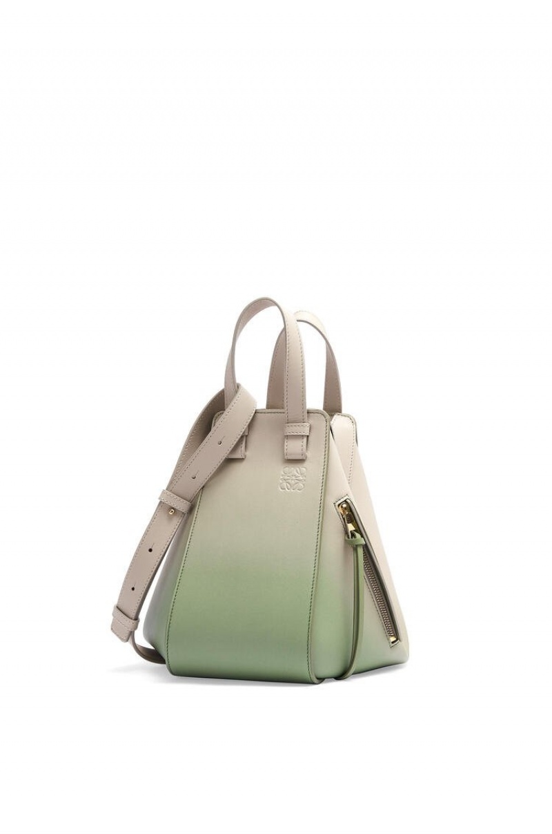 Bolsa De Hombro Loewe Small Hammock bag in degrade nappa calfskin Mujer Verde Menta | 324ZTFVWA