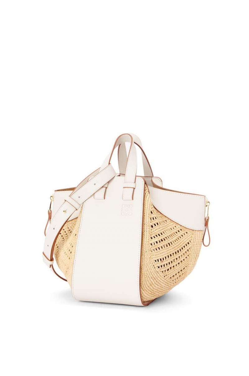 Bolsa De Hombro Loewe Small Hammock bag in raffia and calfskin Mujer Blancas | 956NKGSBT