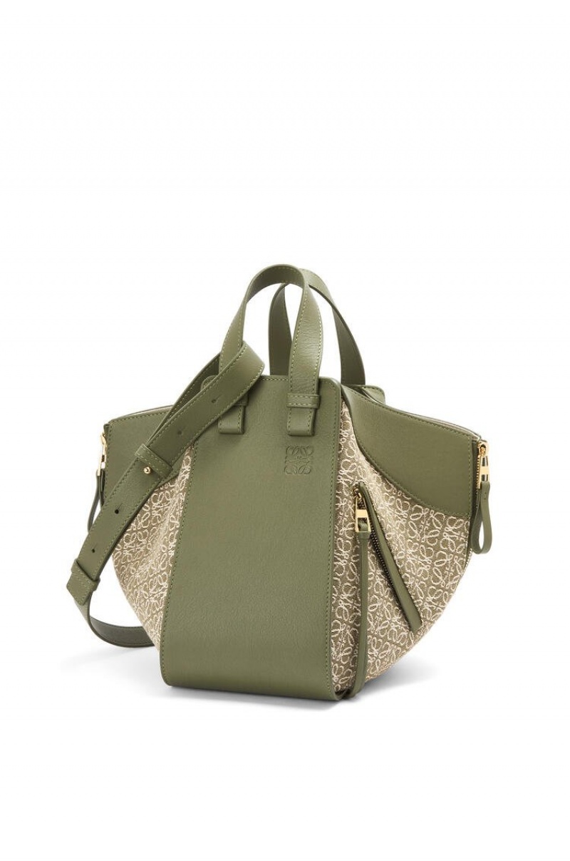 Bolsa De Hombro Loewe Small Hammock bag in Anagram jacquard and calfskin Mujer Verde Verde | 108QWXOPK