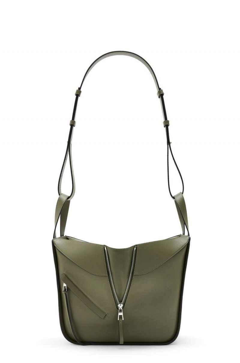 Bolsa De Hombro Loewe Small Hammock bag in classic calfskin Mujer Verde | 312BZGTDF