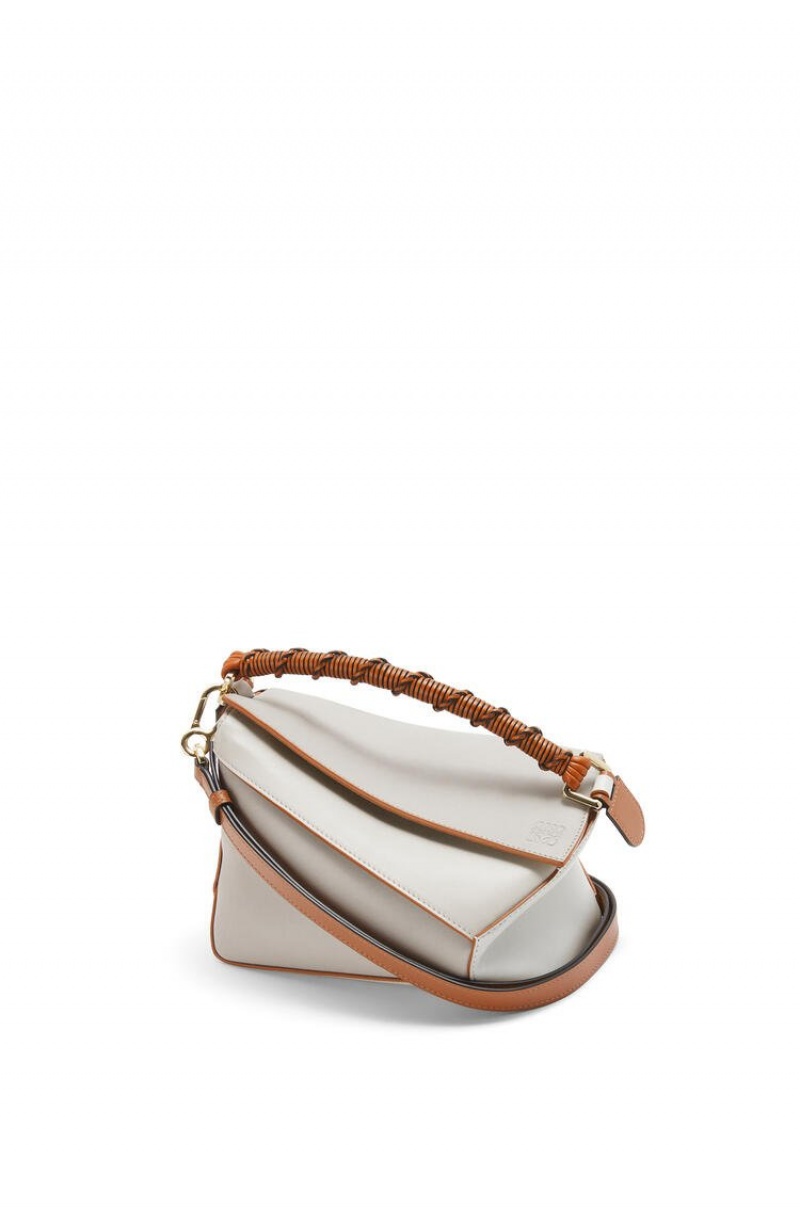 Bolsa De Hombro Loewe Small Puzzle Edge bag in nappa calfskin Mujer Blancas | 186FMOBEV