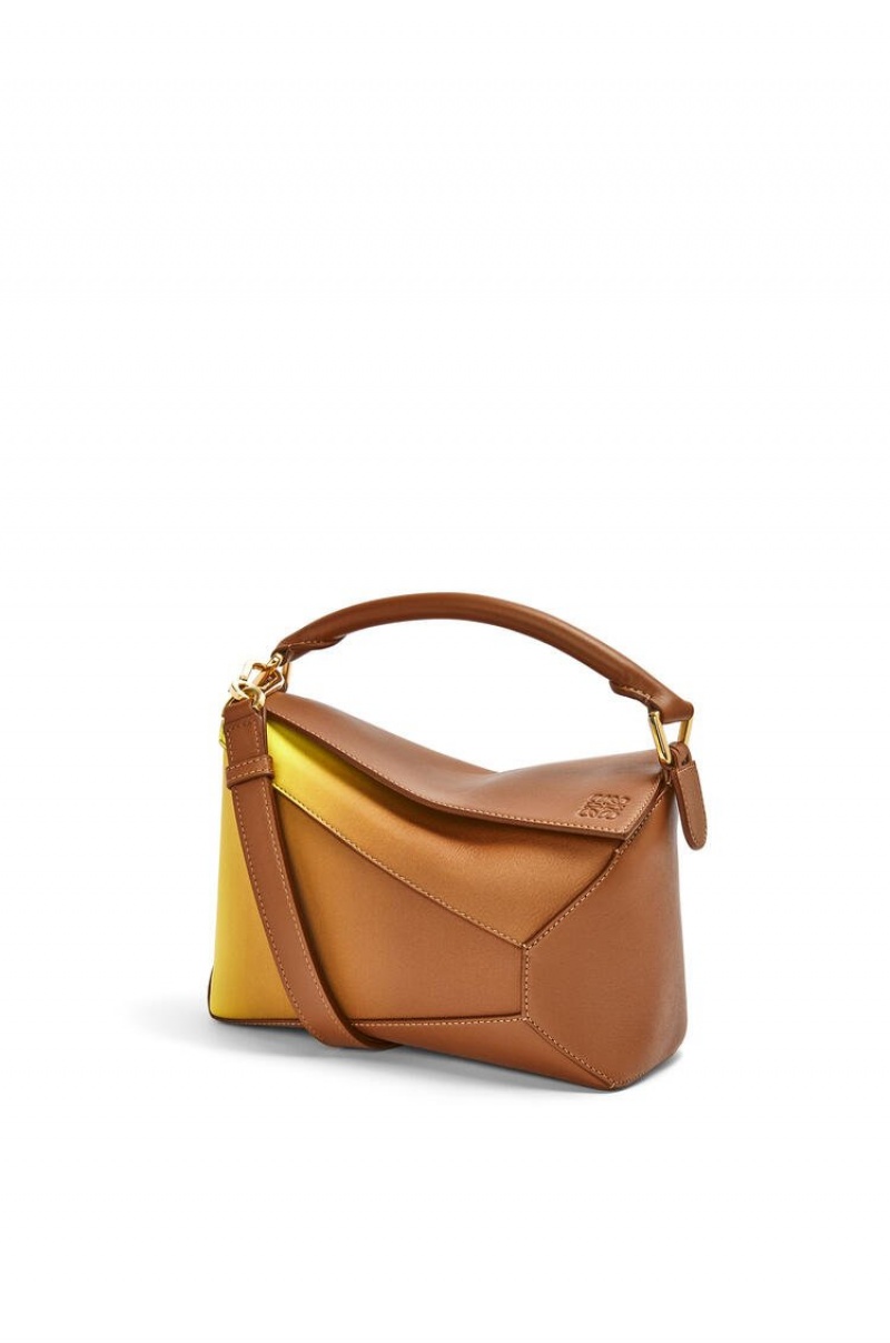 Bolsa De Hombro Loewe Small Puzzle Edge bag in degrade nappa calfskin Mujer Limón | 629GUEFTH