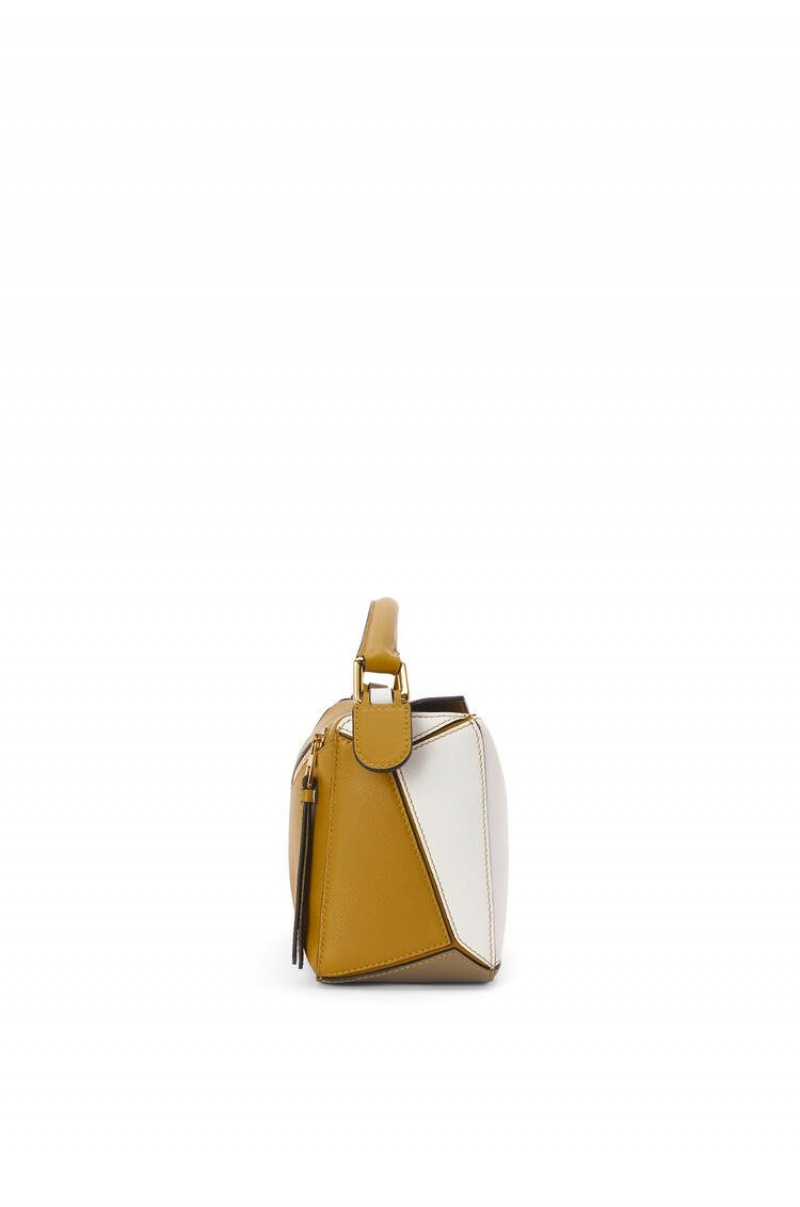 Bolsa De Hombro Loewe Small Puzzle bag in classic calfskin Mujer Blancas | 347IPVTDF