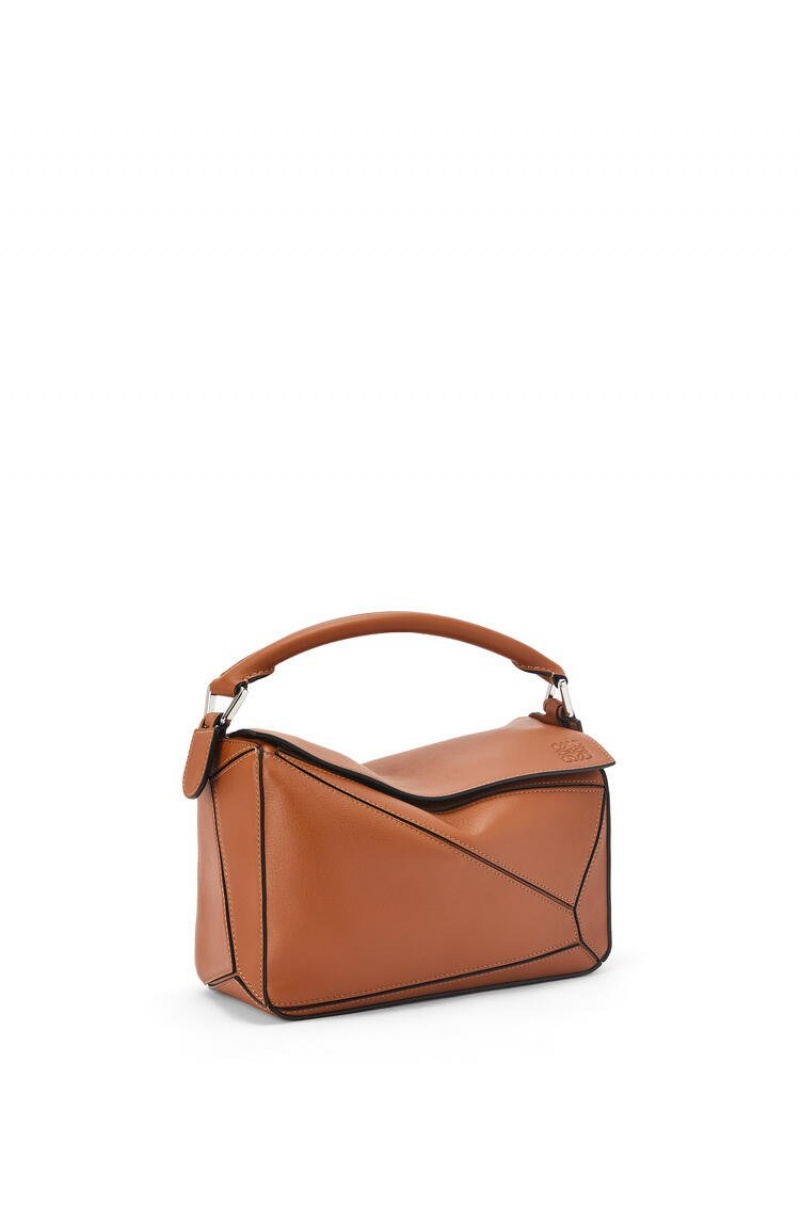 Bolsa De Hombro Loewe Small Puzzle bag in classic calfskin Mujer Tan | 249DKGRUB