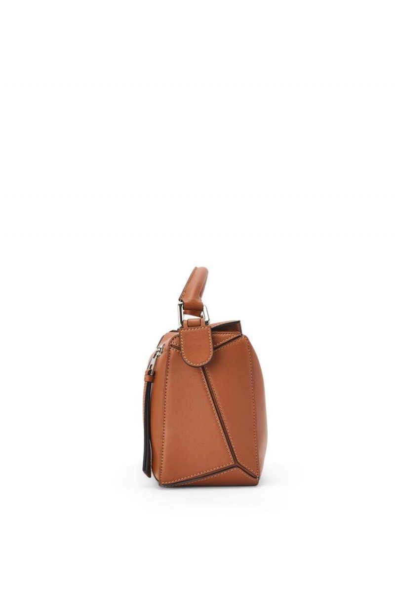 Bolsa De Hombro Loewe Small Puzzle bag in classic calfskin Mujer Tan | 249DKGRUB