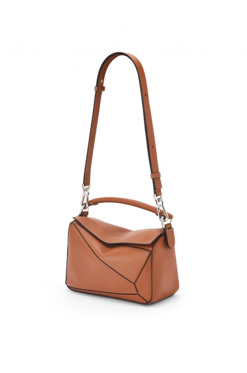 Bolsa De Hombro Loewe Small Puzzle bag in classic calfskin Mujer Tan | 249DKGRUB